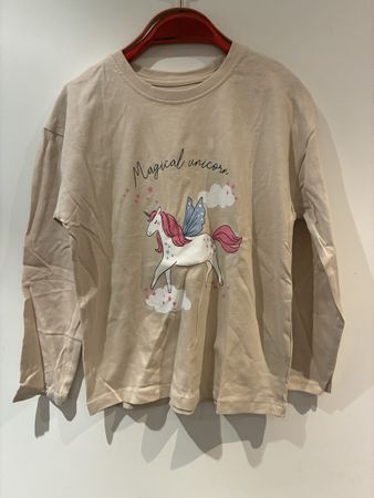 Schönes Langarmshirt Gr. 116, Neu