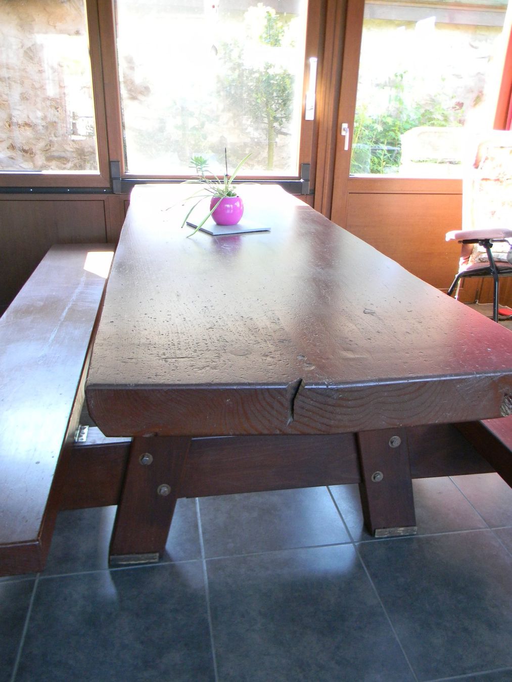 Tavoli: table en sequoia massif – Usato da Bournens venduto da monique048