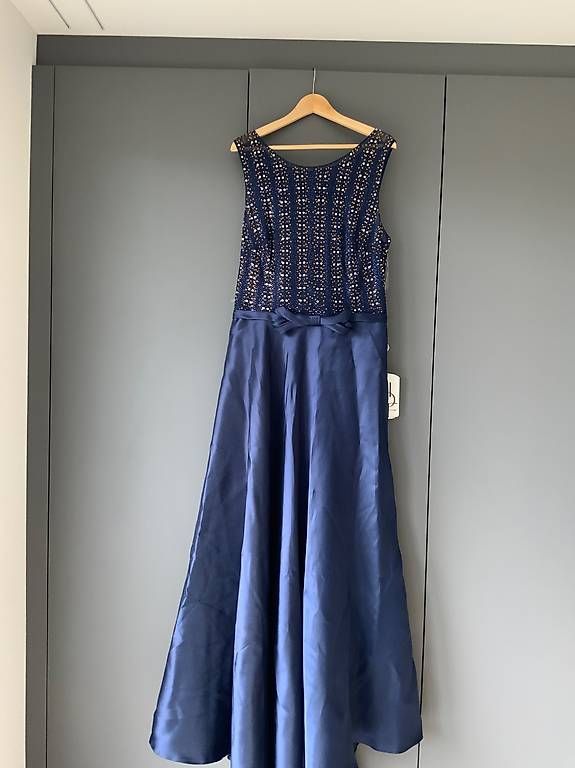 Kleider: Abendkleid / Ballkleid / Partykleid lang – Gebraucht aus Schinznach-Dorf von Kiwi.08 3