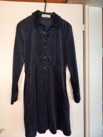 Kleid Marc O'Polo Cord dunkelblau, wenig gebraucht.