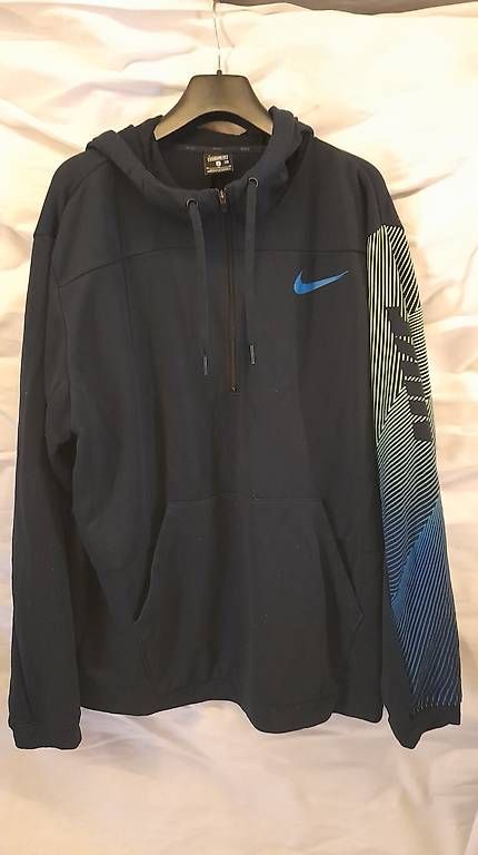 Maglioni & Felpe: Hoodie Nike  – Usato da st.gallen venduto da The_Rag_Picker. 4