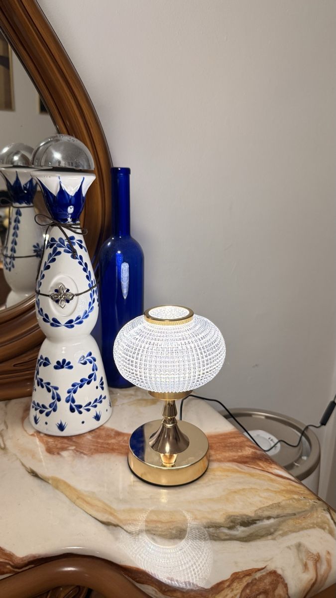 Lampade: Tischlampe in Silber / Gold  – Nuovo (secondo la descrizione) da Zürich venduto da Julia_Ch