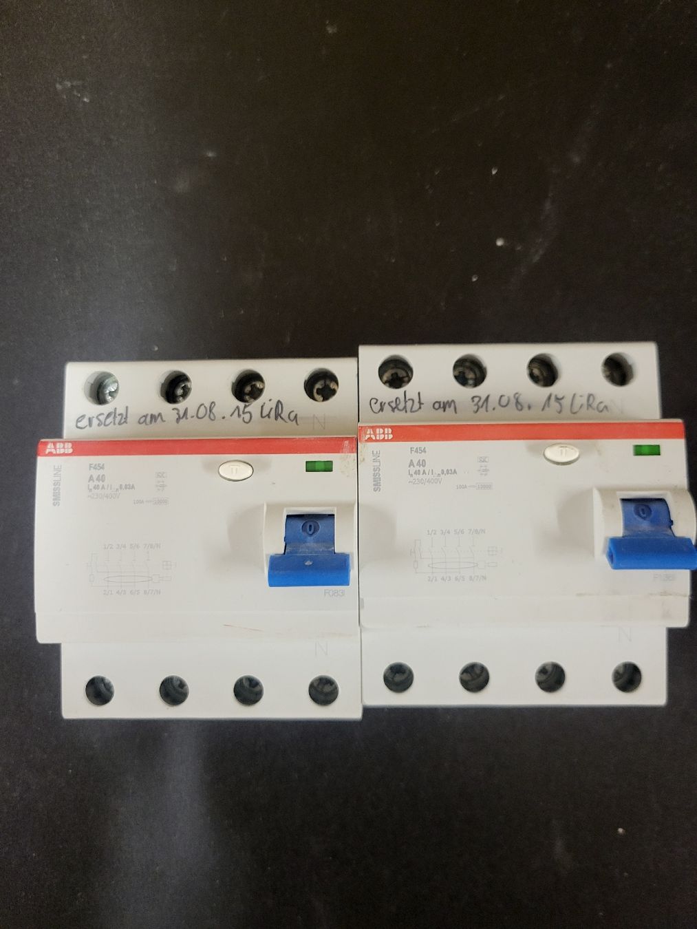 ABB Schalter: 2er Set FI ABB, 40A, 30mA, 3LN – Gebraucht aus Alpnach Dorf von str_jdw2