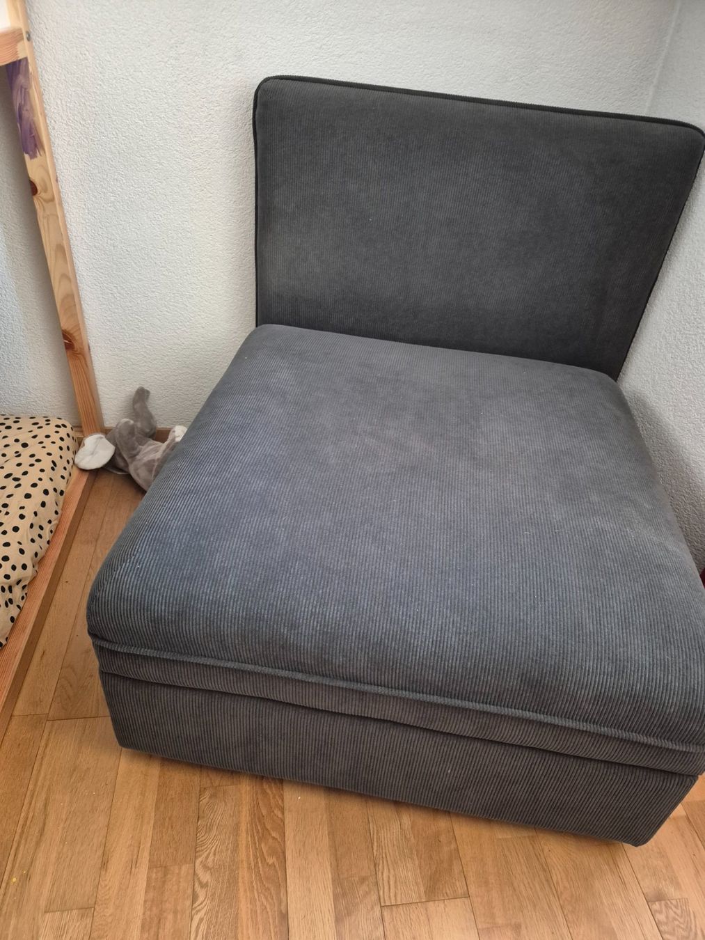 Ikea Poltrone: IKEA armchair - dark grey - with storage – Usato da Oberengstringen venduto da dec_pv9k