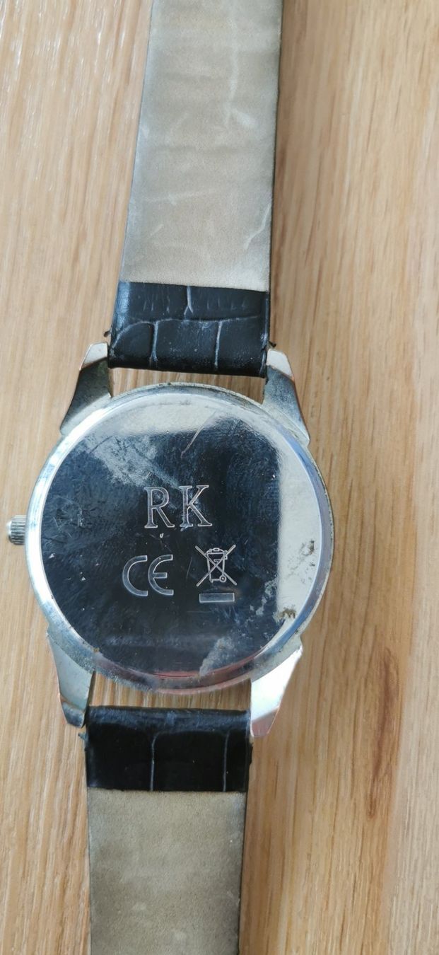 Uhren: RK Armband-Uhr mit Lederband – Gebraucht aus Kastanienbaum von therebellsmurfette 3