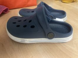 Kinder Clogs Gr. 25 dunkelblau 