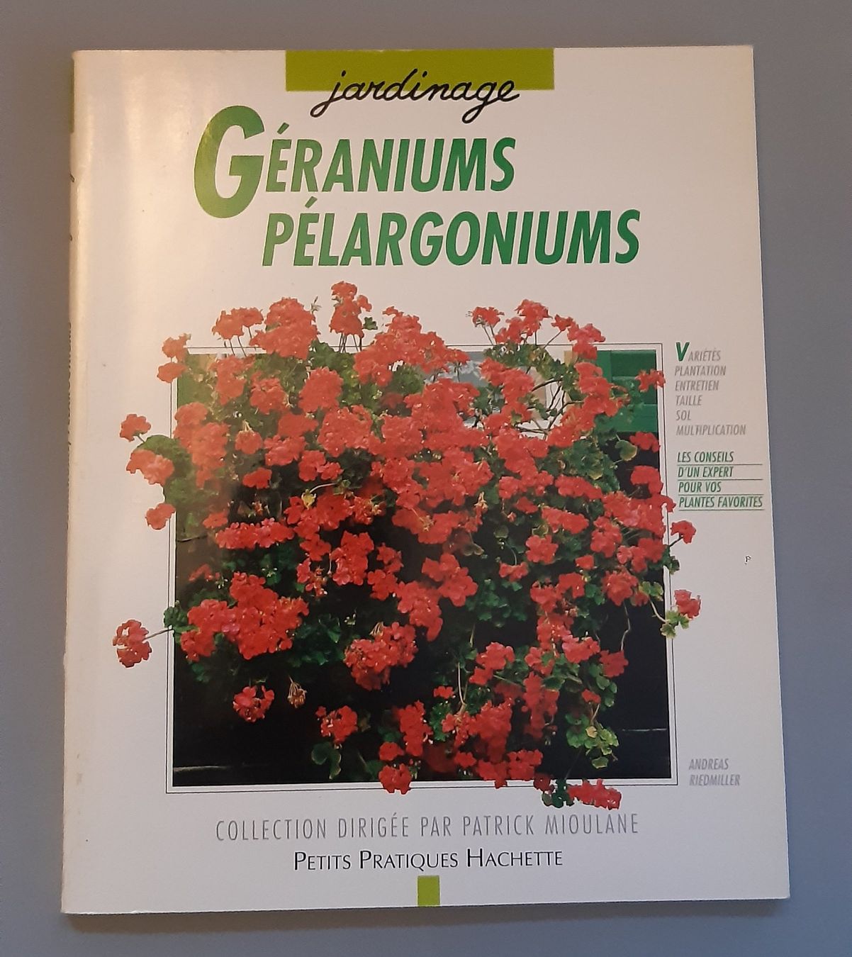 Bücher: Géraniums Pélargoniums – Gebraucht aus La Chaux-de-Fonds von beasach