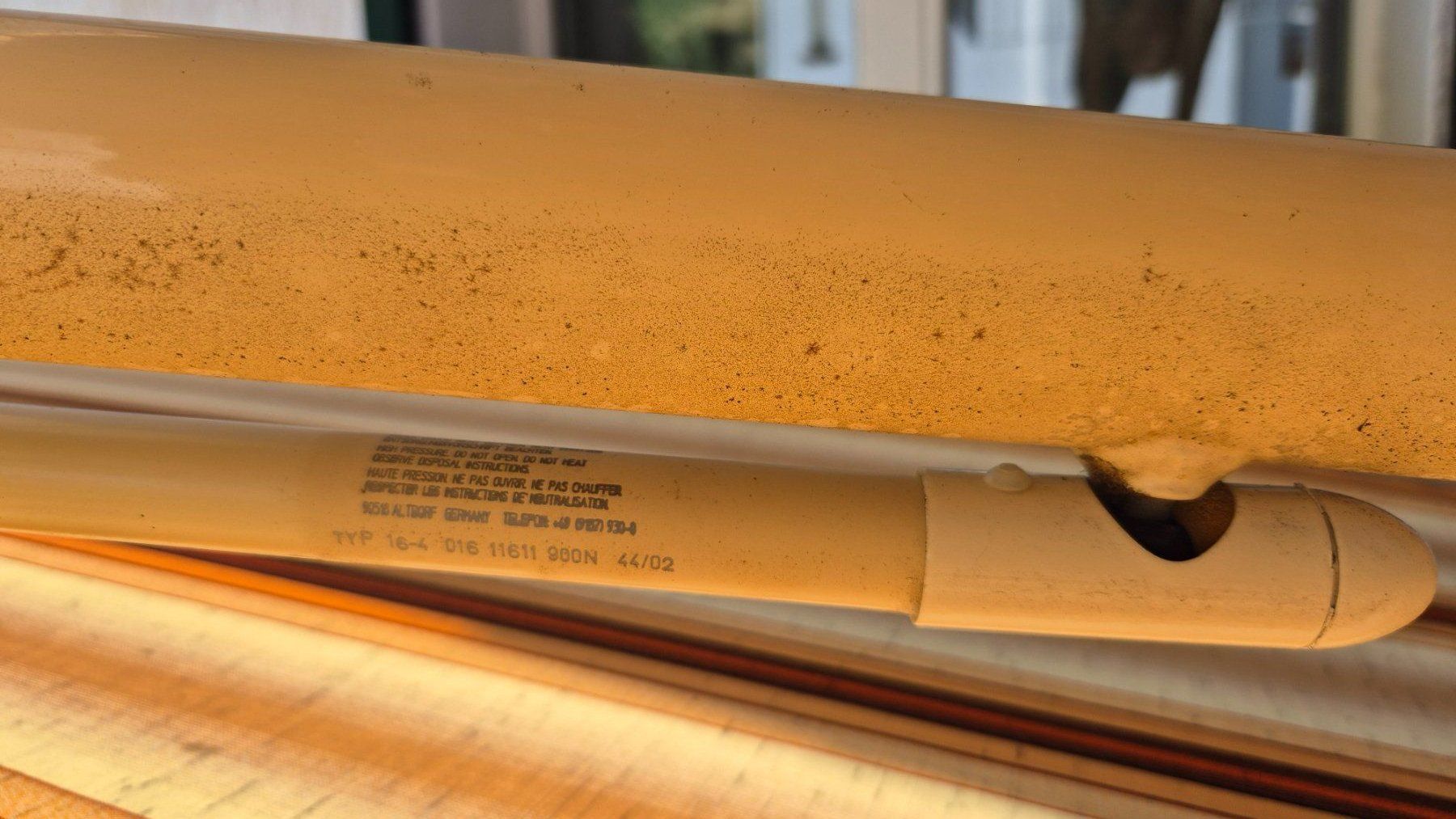 Tende da sole: Halbkassetten-Sonnen-Storen/Markise elektrisch – Usato da Neftenbach venduto da Nefti 3