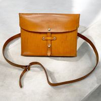 J. Lambert sellier, pochettes militaires en cuir pour cartes