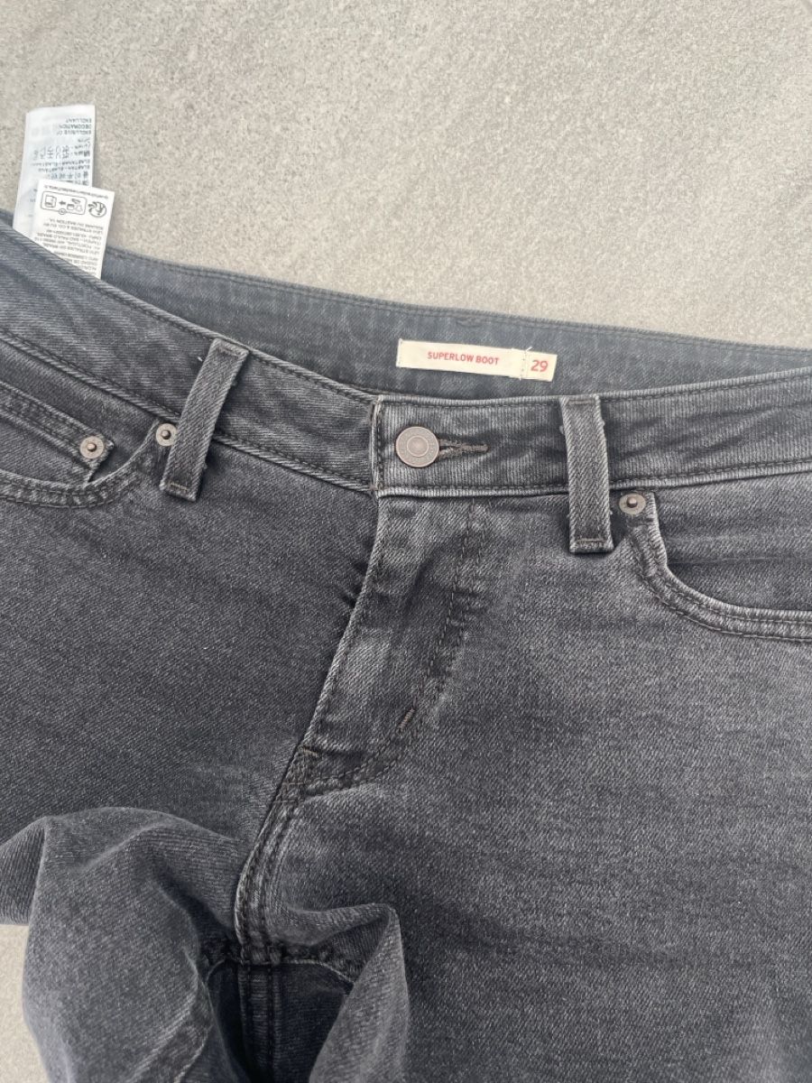Levi's Jeans: Jeans Levi's bootcut taglia 29/32 – Nuovo (secondo la descrizione) da Besazio venduto da EmyScucy 2