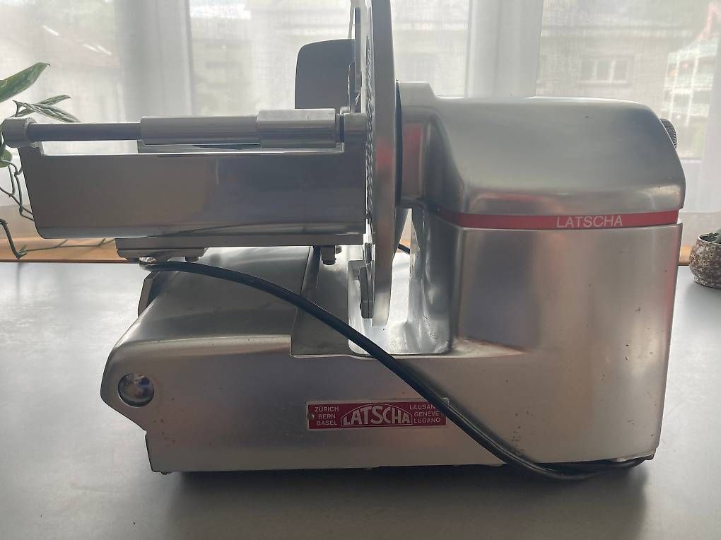 Elettrodomestici da cucina: Ditting Latscha Aufschnittmaschine Typ 252 – Usato da Domat/Ems venduto da luc_z8ht 3