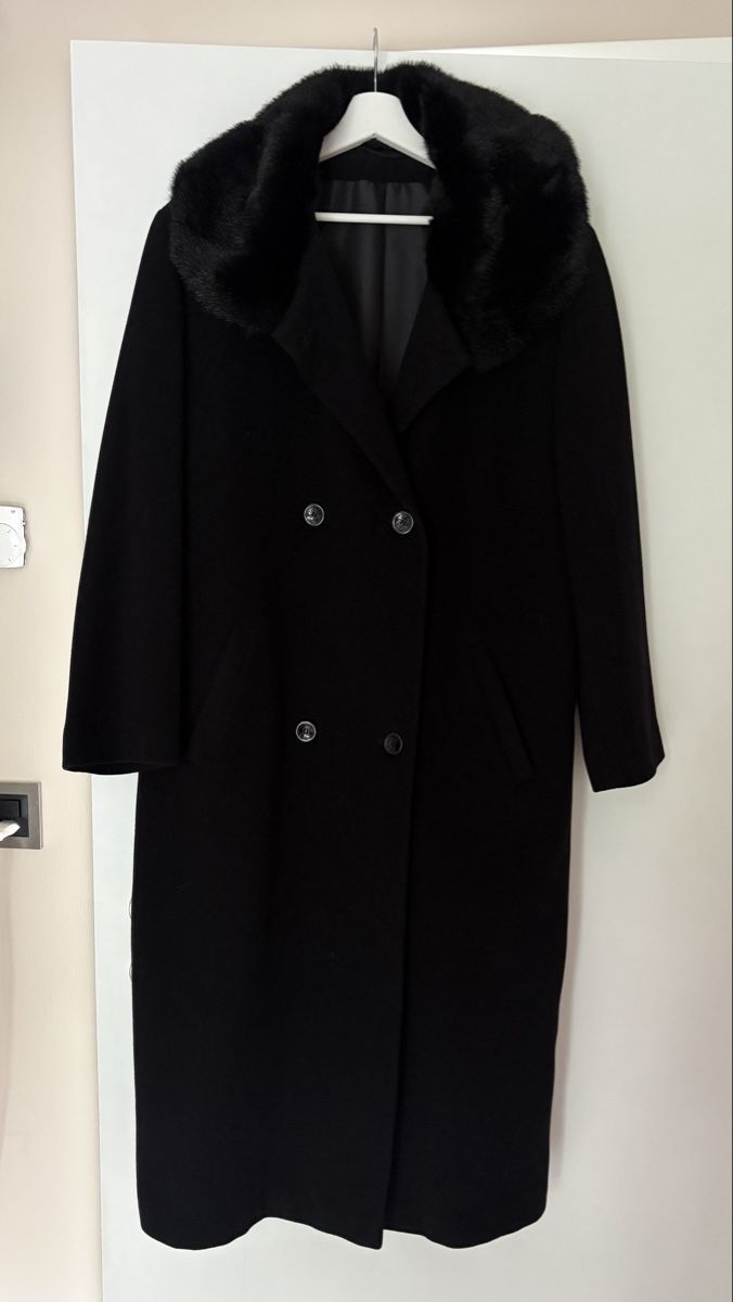 Cappotti: Vintage Black Wool Coat – Usato da Nyon venduto da My_wardrobe 2
