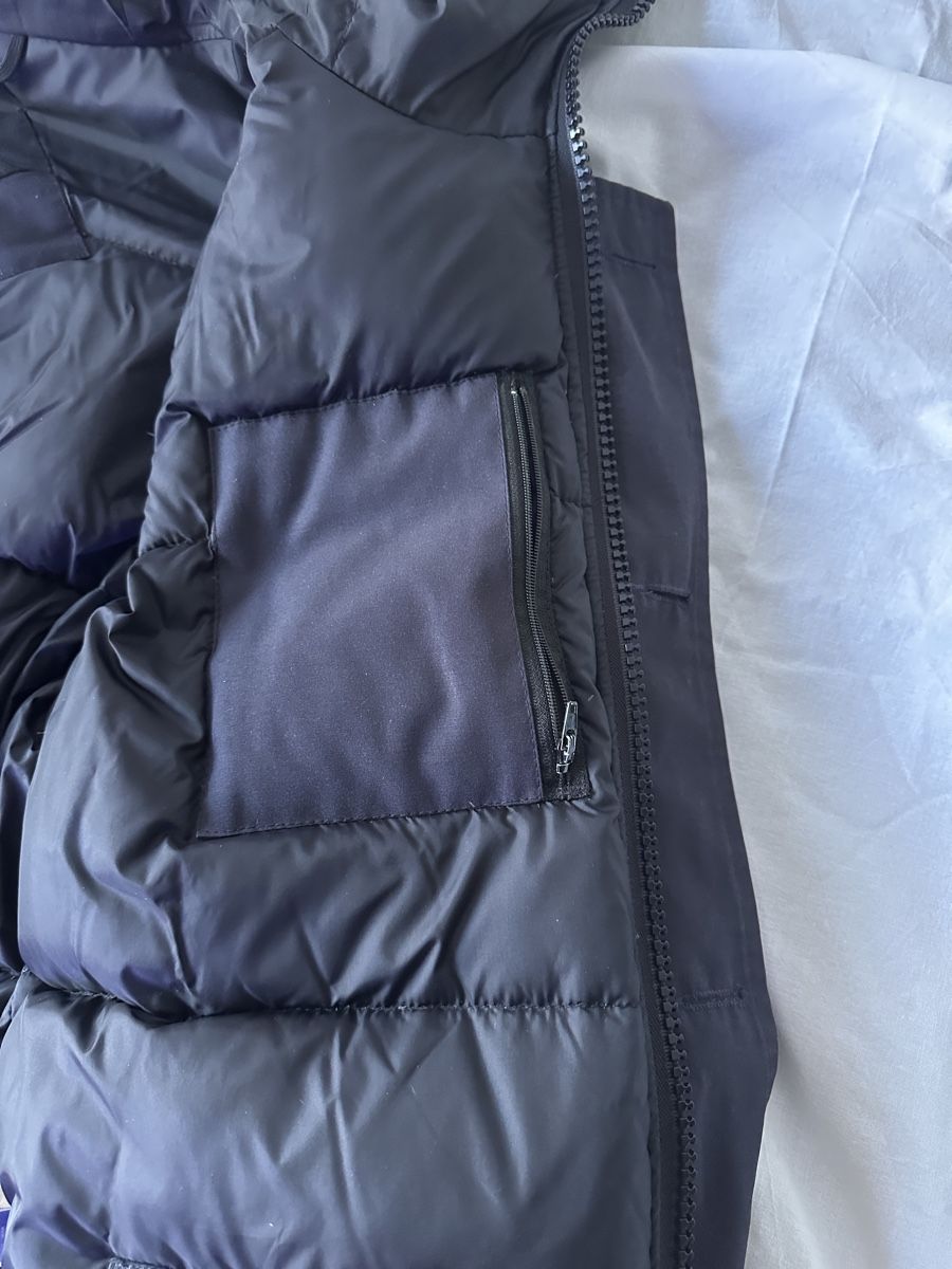 Canada Goose Cappotti: Canada Goose Herren Winterparka – Usato da Zürich venduto da Zoheir07 4