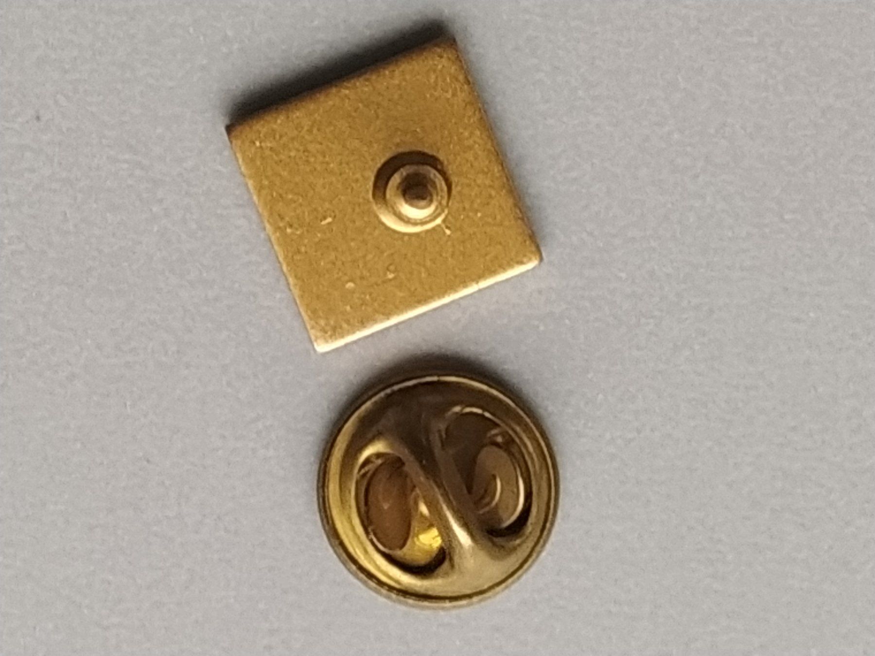 Omega Sonstiger Schmuck: 3 versch. Omega Pins - VINTAGE – Neu (gemäss Beschreibung) aus Basel von magicpower99 7
