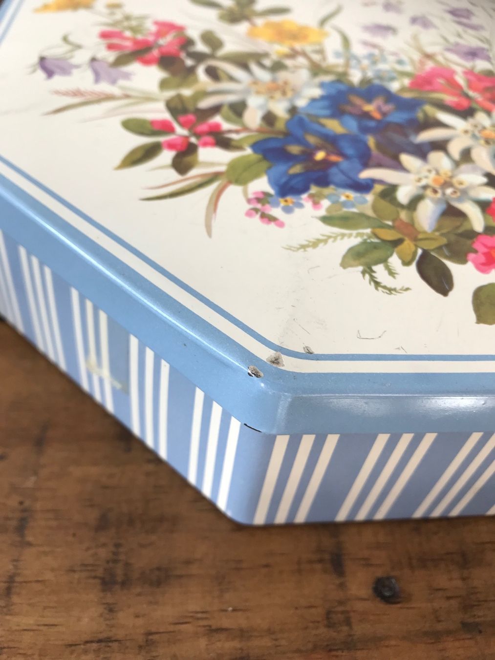 Schnebli Altro in Decorazioni & Accessori: Alte Blechdose Schnebli Biscuits – Usato da Rapperswil SG venduto da cosiba01 8