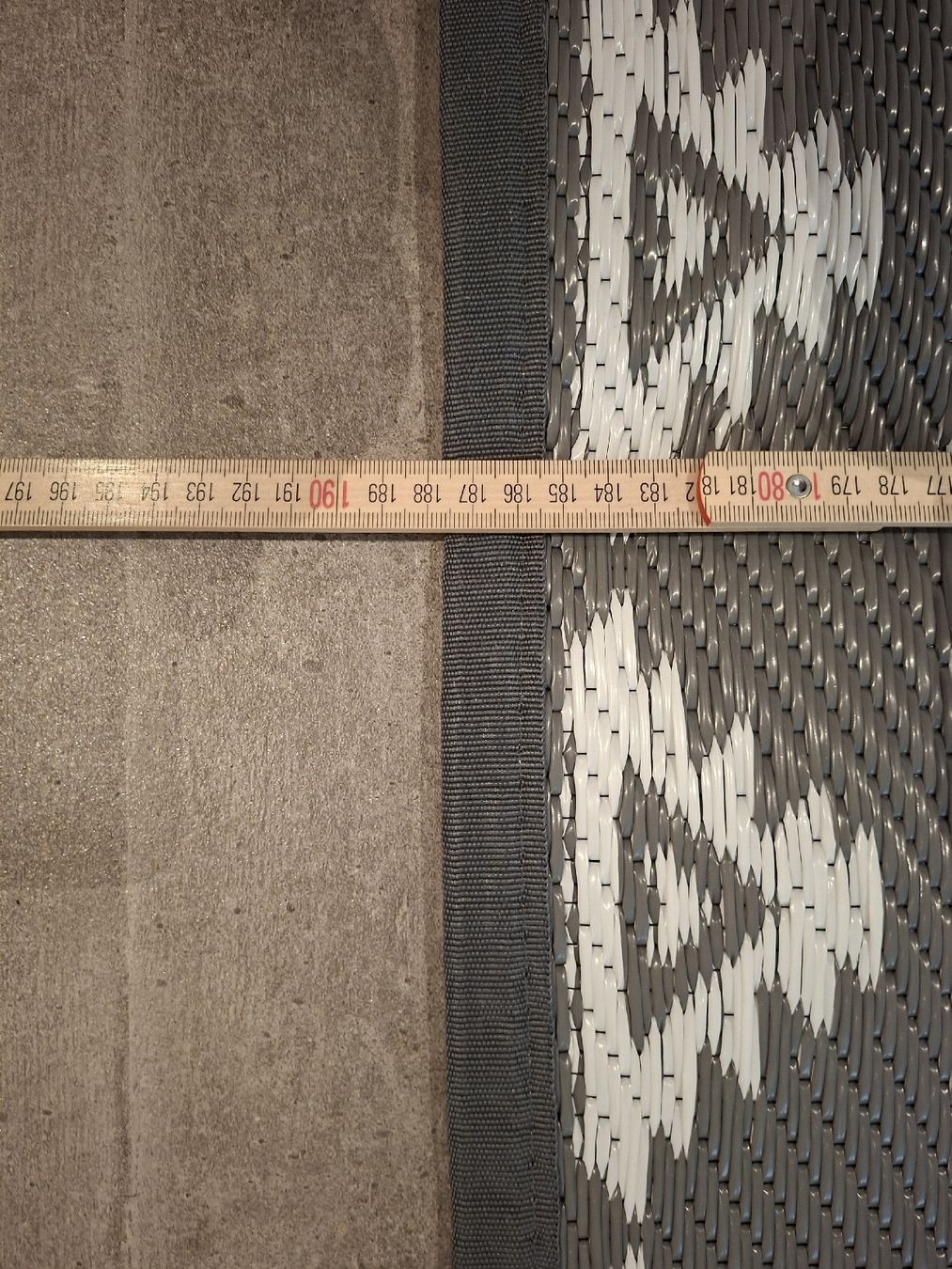 Tappeti: Outdoor Teppich 188×120 cm – Nuovo (secondo la descrizione) da Gelterkinden venduto da kar_6bjd 2