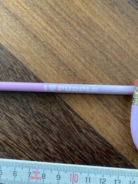 Bleistifte, Farbstifte & Kreide: Bleistift I love PURPLE, Herz – Gebraucht aus Pfäffikon ZH von GZHDZV 2