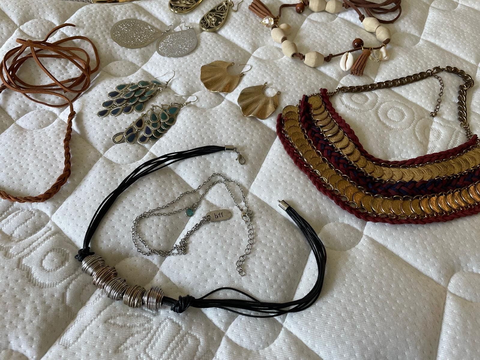 Sonstiger Schmuck: Bigiotteria da vari paesi del mondo – Gebraucht aus Meilen von val_tsv8 1