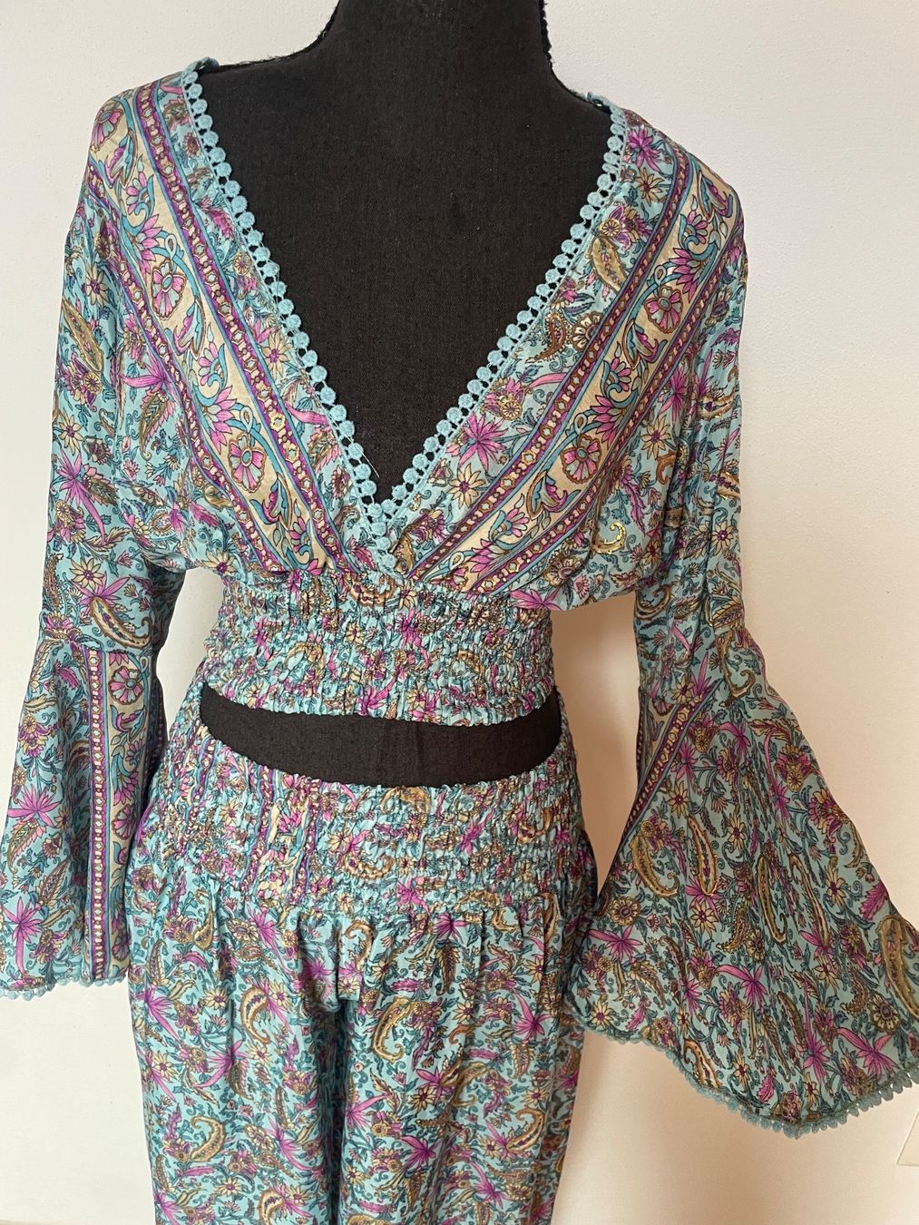 Gonne: Boho Maxihosenrock und Bluse aus Seide – Nuovo (secondo la descrizione) da Sigriswil venduto da ck56 2