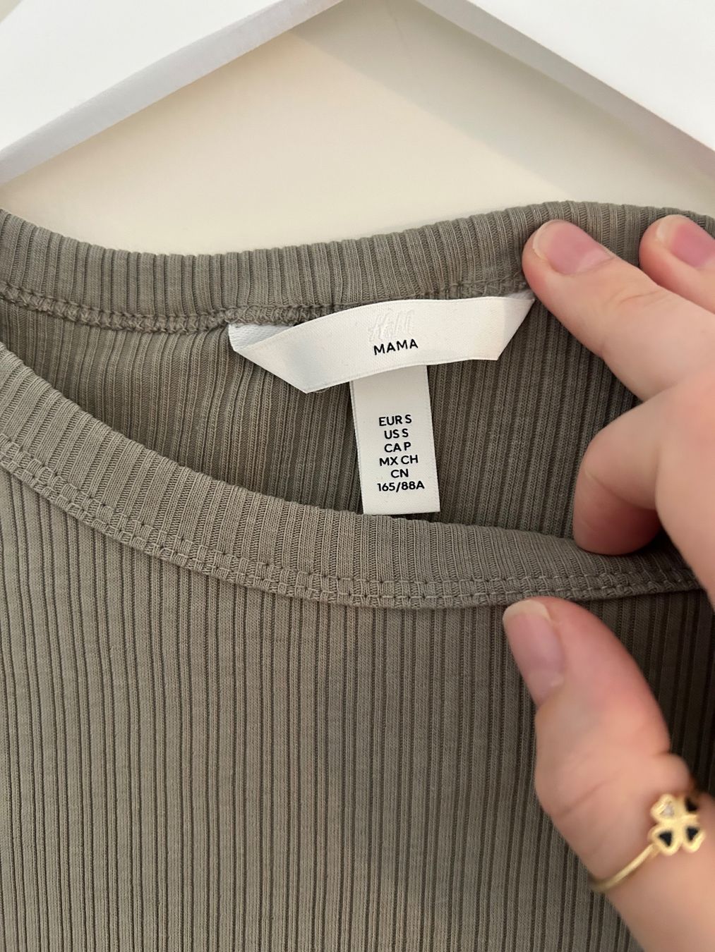 H&M Robes: Umstandskleid helloliv mit Schlitz – D'occasion à Zürich par predisha 2