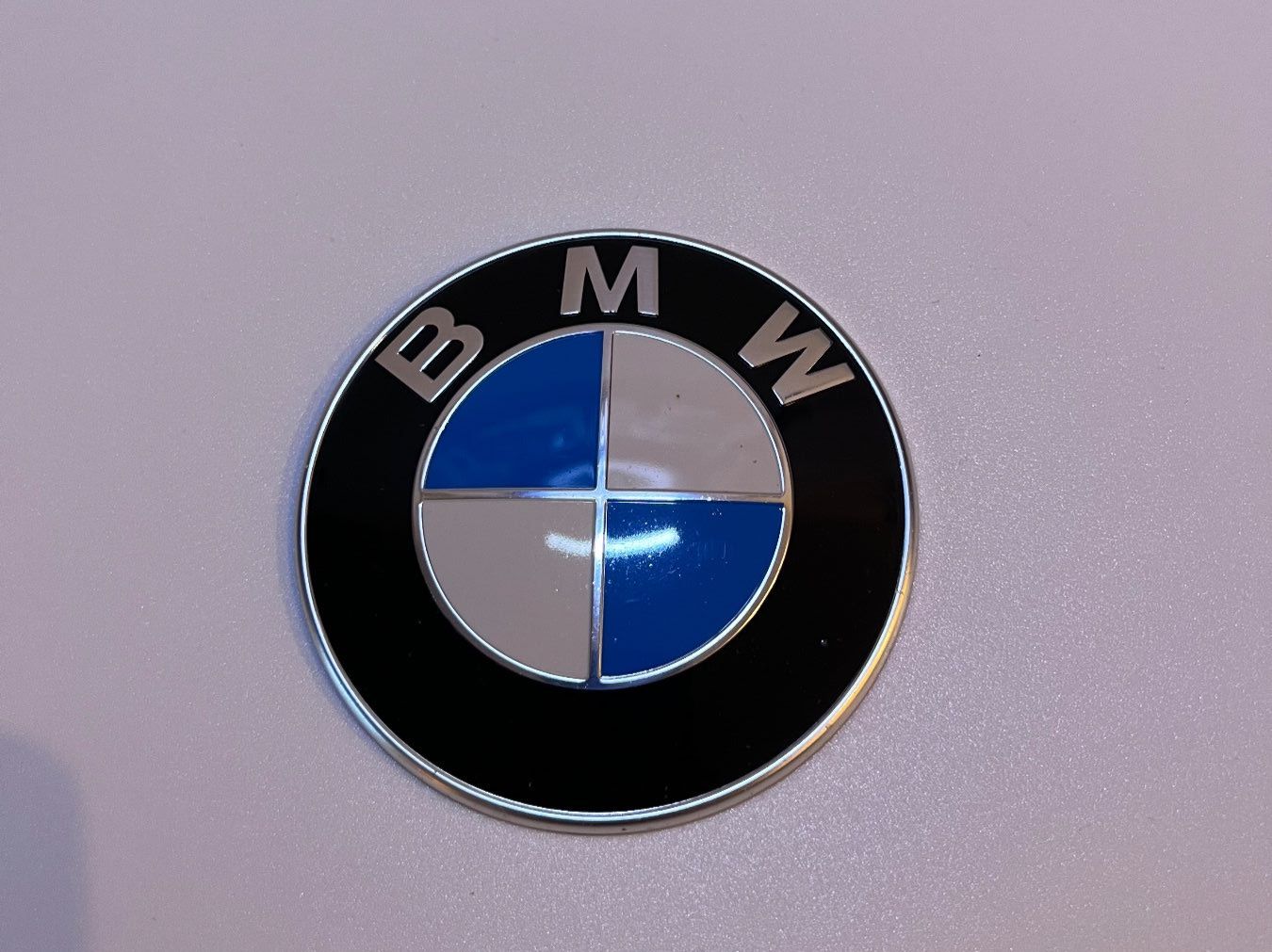 BMW Tutti pezzi di ricambio auto: Original BMW Emblem – Nuovo (secondo la descrizione) da Frauenfeld venduto da isa_9cy7