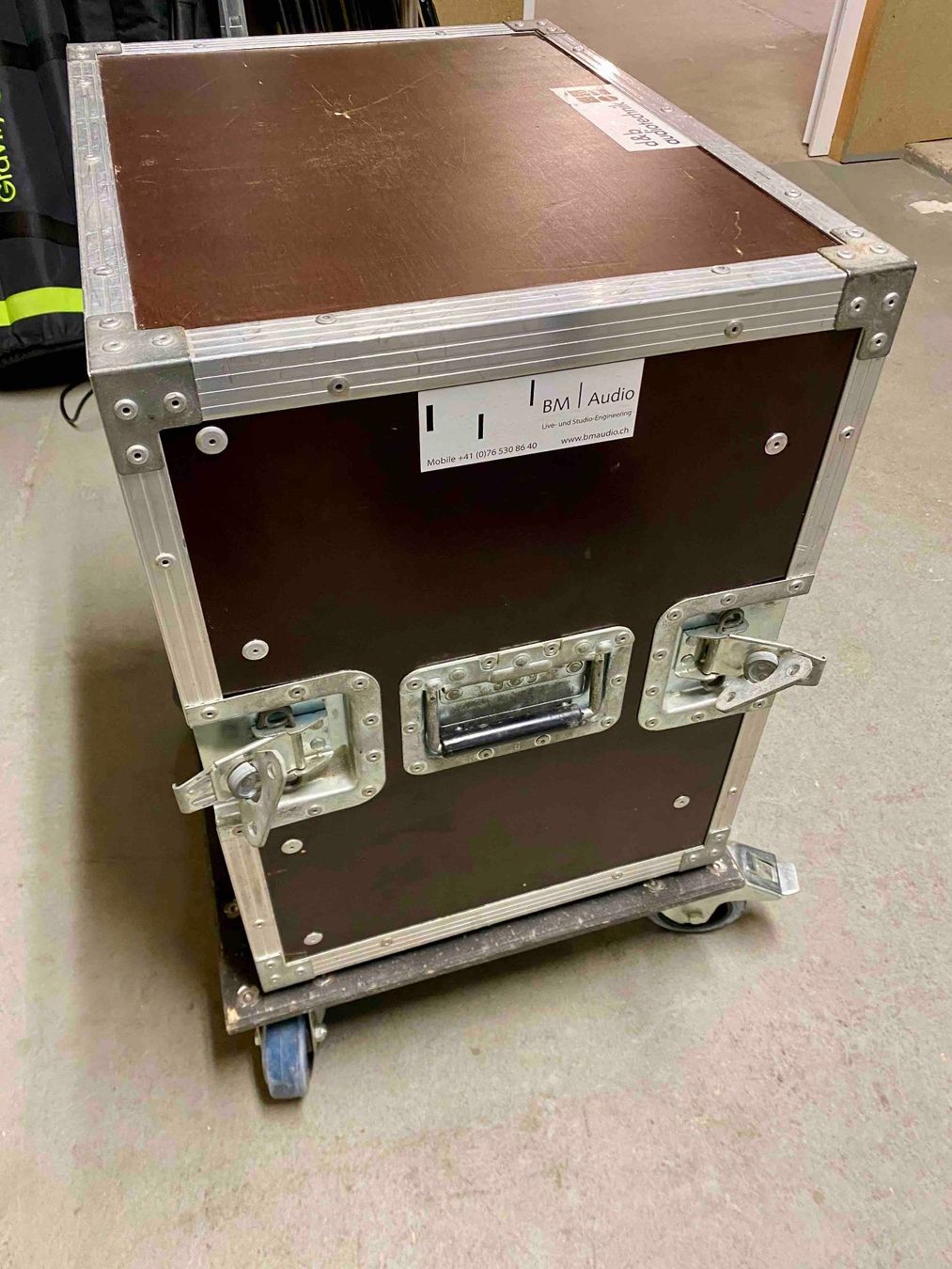Strumenti musicali: Case ca.12HE inkl. Transportrollen – Usato da Niedergösgen venduto da muellebj 1