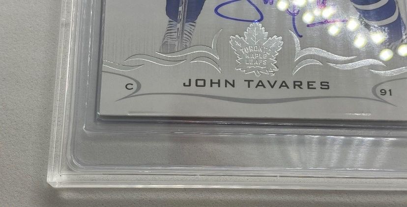 NHL Carte collezionabili: John Tavares Gradé 8.5 Ex Bern Signé – Nuovo e nell'imballaggio originale da La Chaux-de-Fonds venduto da Berry_2325 2