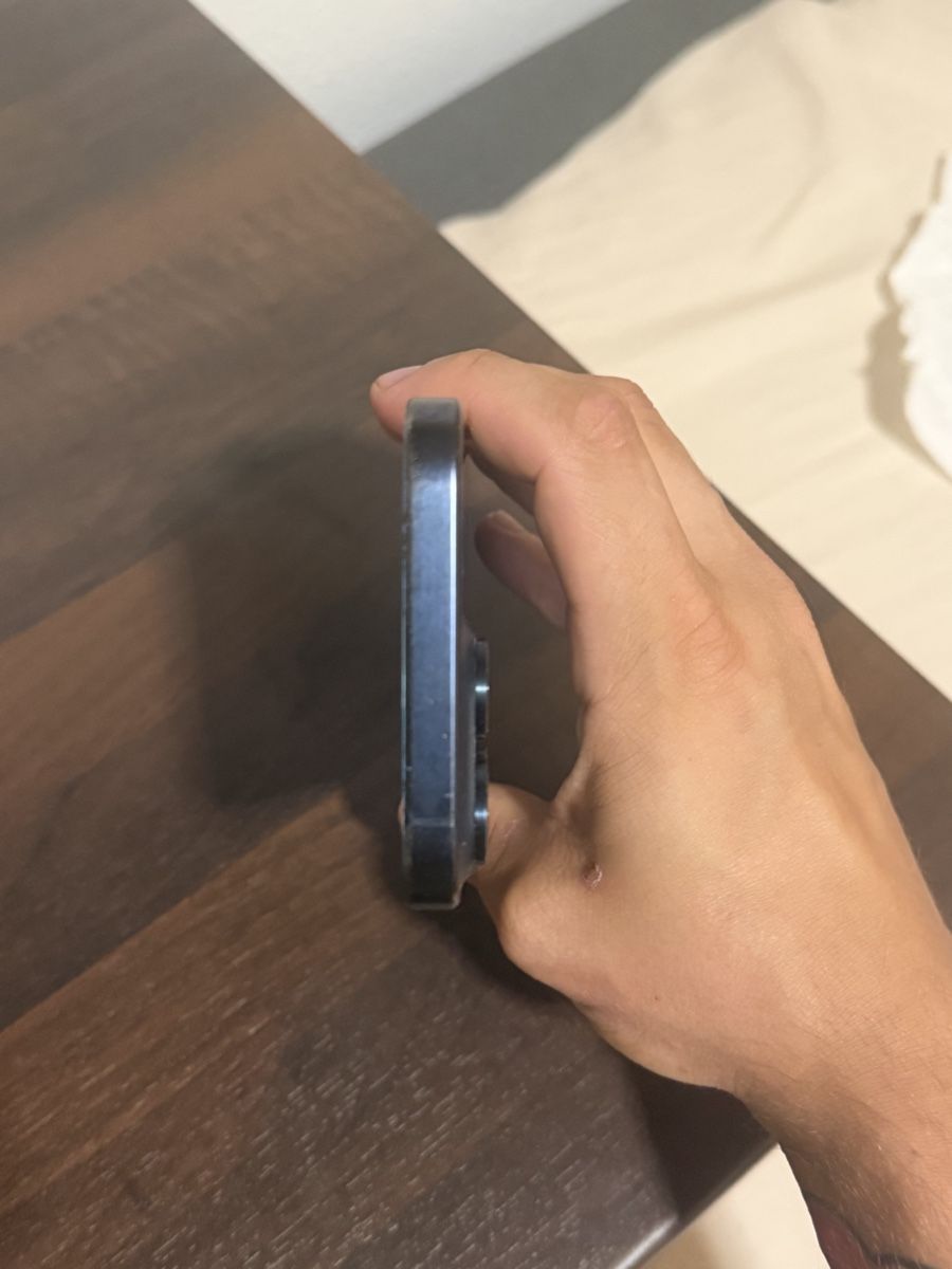 Apple Telefoni cellulari / Smartphones: Iphone 15Pro Max 256GB BlueTitan – Usato da Bülach venduto da Lukas_Behrens03 4