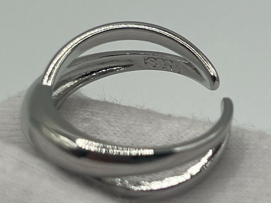 Anelli: Bague Ajustable en Argent 925 – Usato da Praz (Vully) venduto da VVSWISS 1