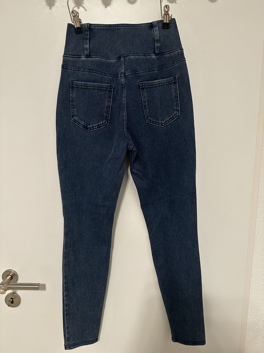 Halara Leggings: Halara Flex Arbeitsleggins aus elastischem Strick-Denim Gr.S – Nuovo (secondo la descrizione) da Eglisau venduto da Brewster1 2