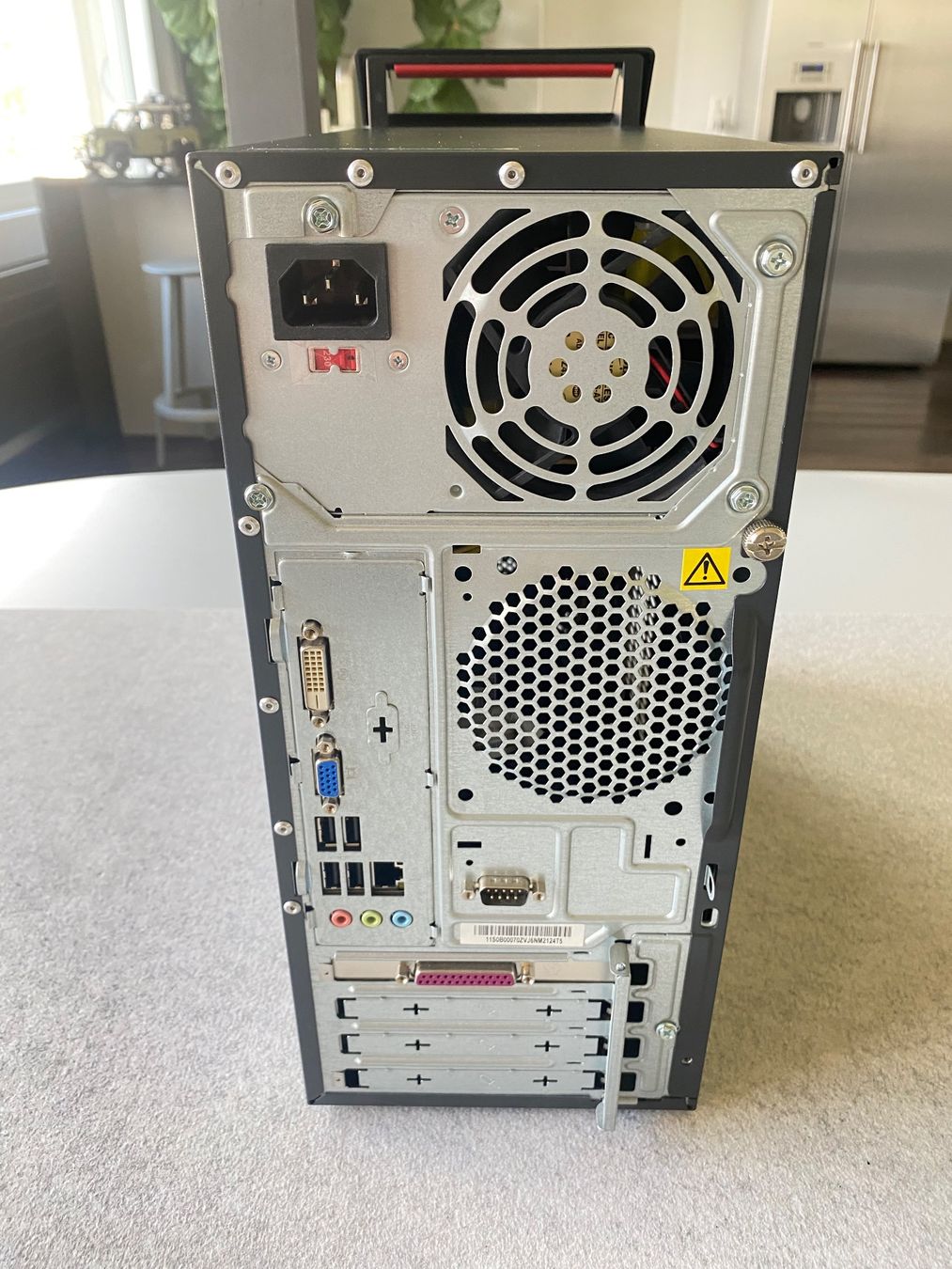 Lenovo PC: Lenovo PC mit Bildschirm & Win 11 Pro – Usato da Herrliberg venduto da Julianopie 5