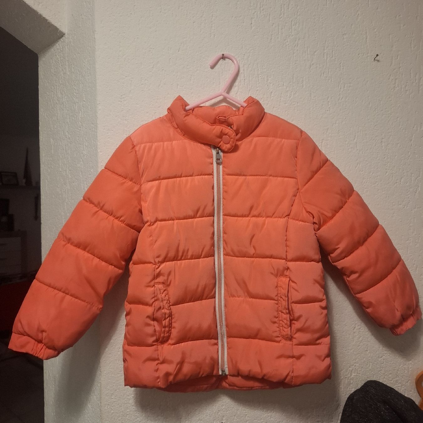 H&M Giacche & Cappotti: Warme Mädchen Winterjacke, Grösse 110 – Usato da Fischbach-Göslikon venduto da Rainbow88 1