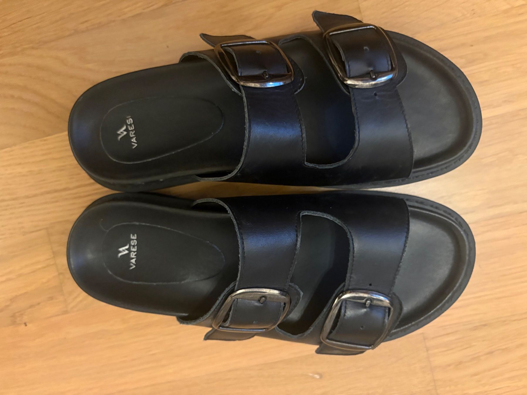 Flippers: Pantoffeln / Sandalen – Neuf (Voir description) à Thalwil par GRageth