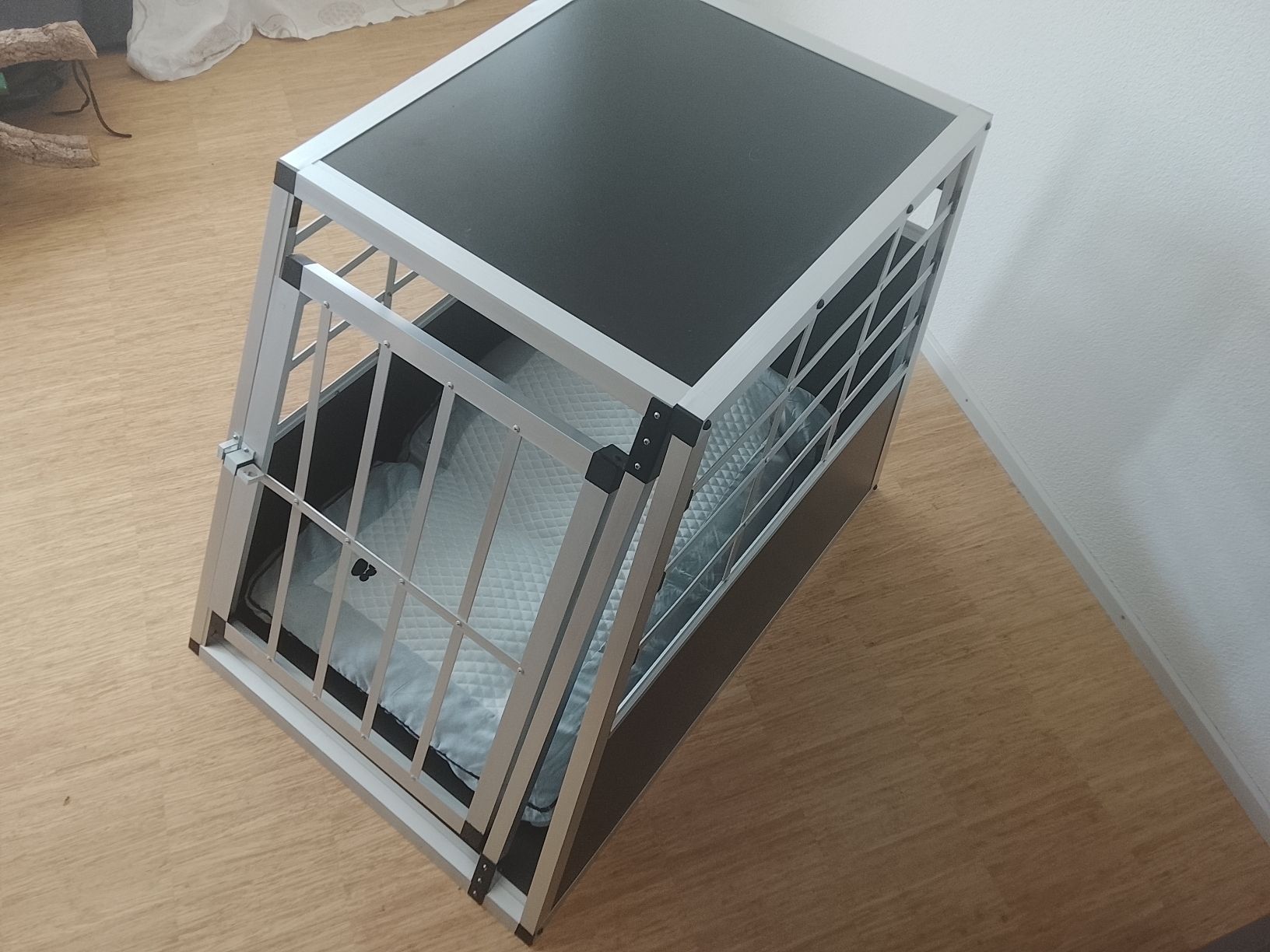 Liege- & Schlafplätze: HUNDEBOX STABIL – Gebraucht aus Mellingen von sar_hgr7 2