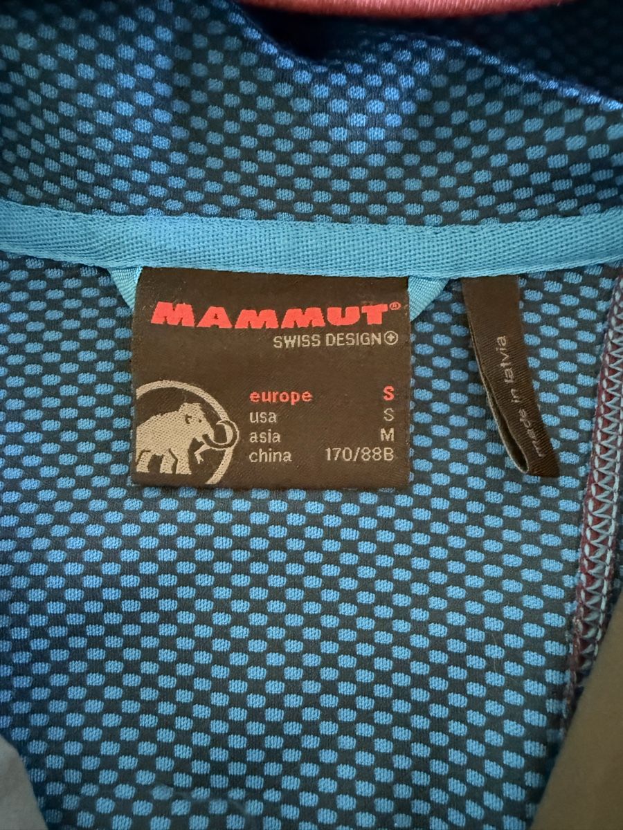 Mammut Jacken: Mammut Jacke – Gebraucht aus Willerzell von redcelicadragon 3