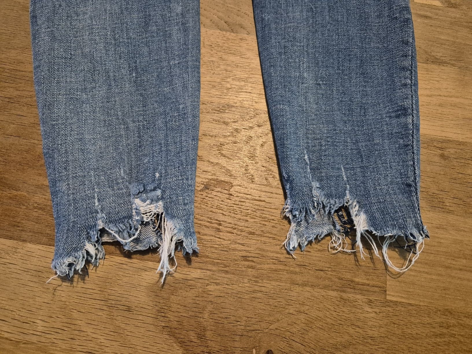 Pantaloni: Jeanshose Gr. 34, Denim – Nuovo (secondo la descrizione) da Urtenen-Schönbühl venduto da Chaeppeler 6