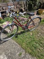 Vintage Damenfahrrad, Weinrot