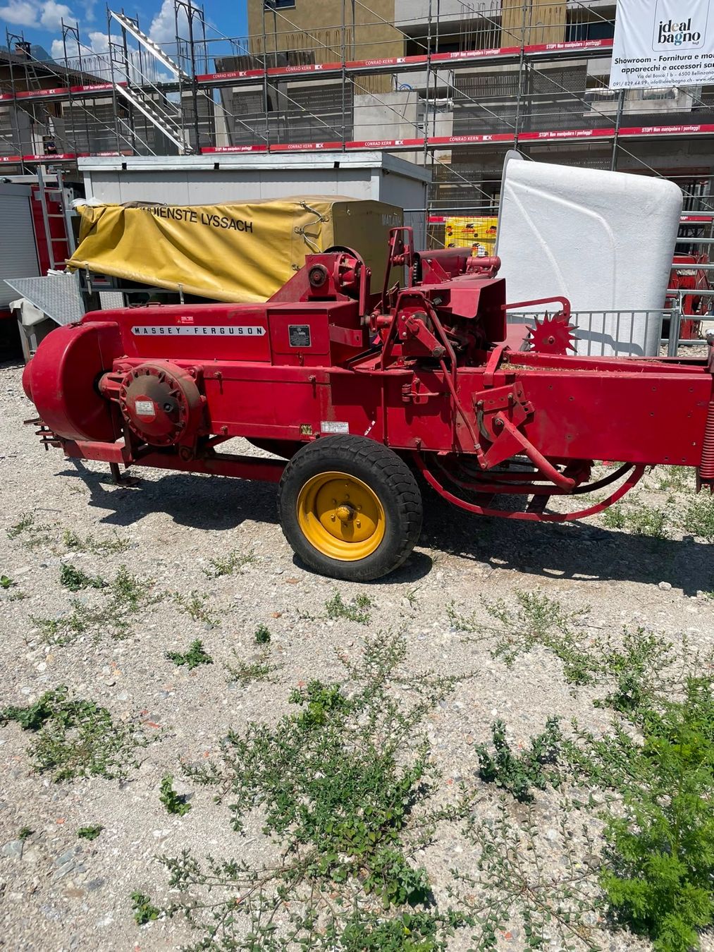 Tutte le macchine: Ballenpresse Massey Ferguson – Usato da Grono venduto da djo_7wwq 4