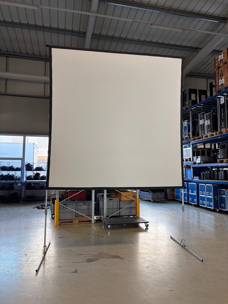 Monitor: Leinwand 2.7m x 2.7m – Difettoso da Deitingen venduto da 303