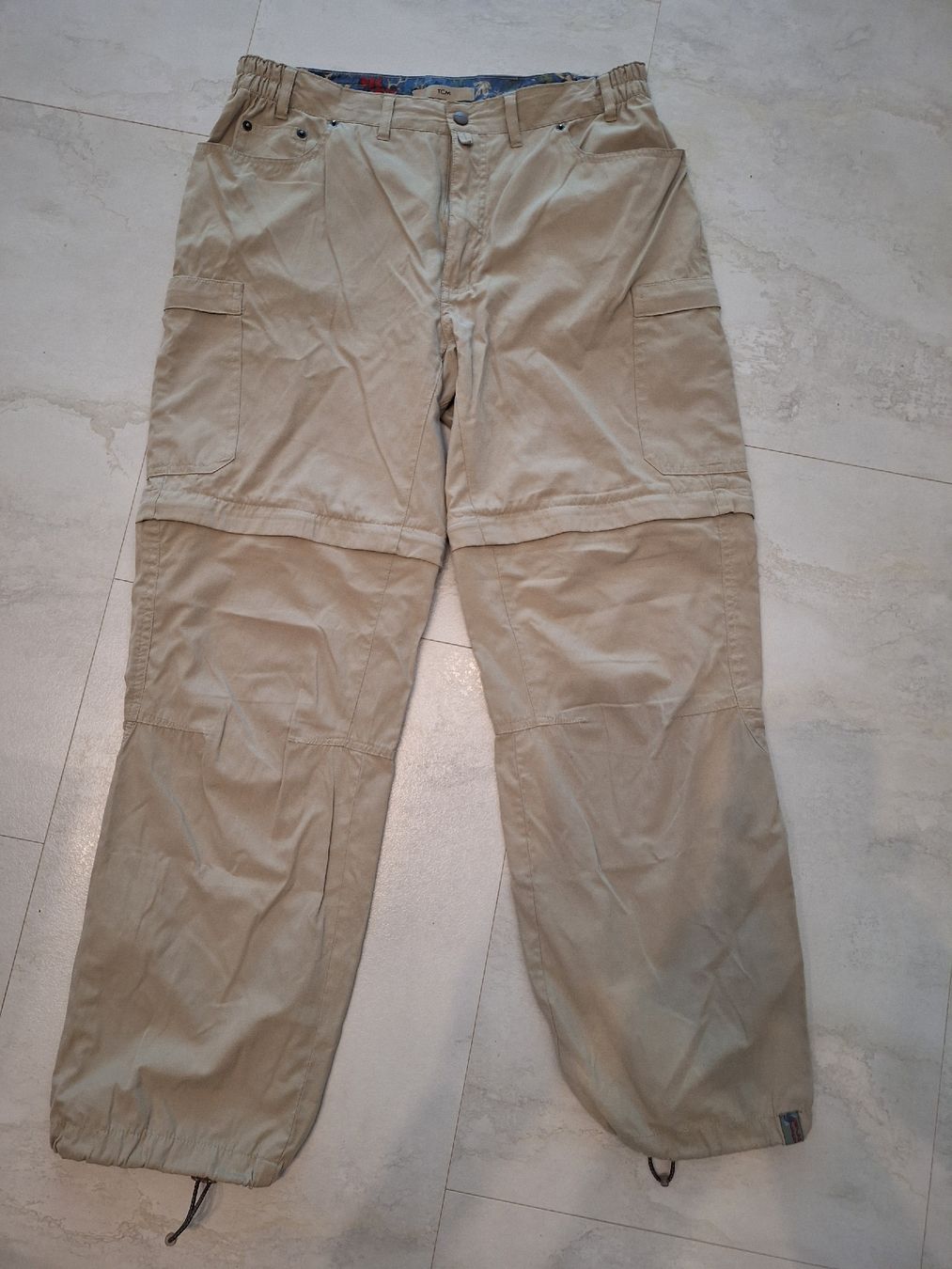 Hosen: Leichte Zip-Off Wanderhose  – Gebraucht aus Niederglatt ZH von Bobsli