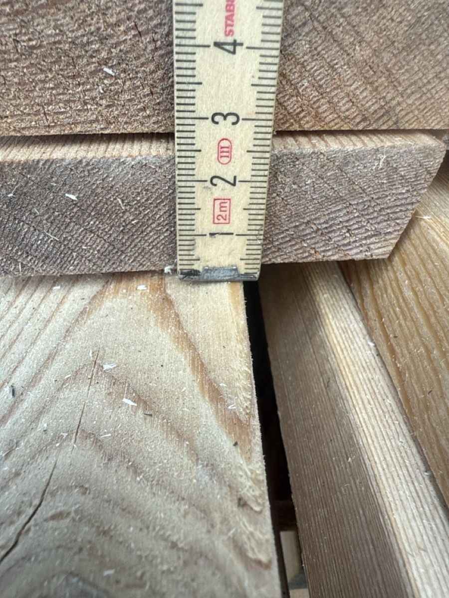 Holzartikel: Holz 22stk. – Gebraucht aus Langnau i. E. von Acrjl 2