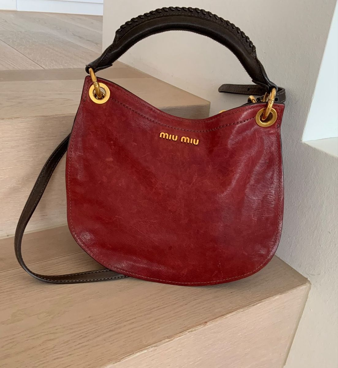 Miu Miu Sacs femmes: MIU MIU Tasche – D'occasion à Zürich par liviam1