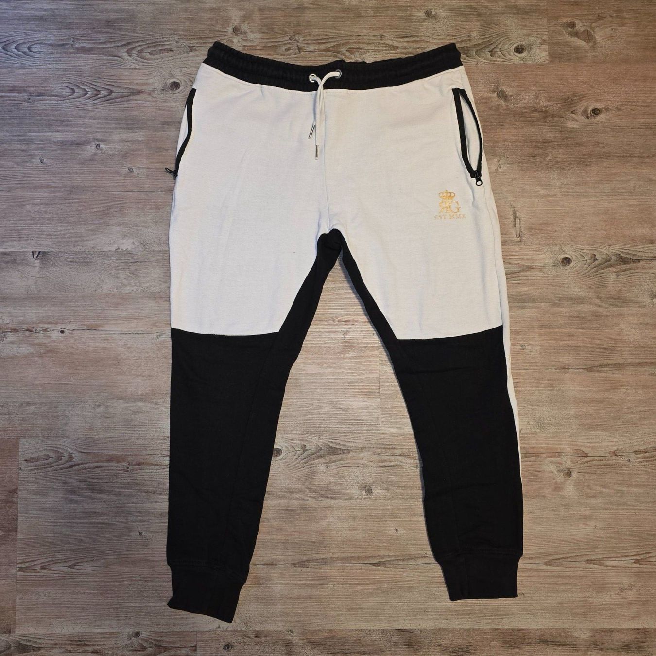 Pantaloni: Jogging – Usato da Porrentruy venduto da Nos_petites_affaires