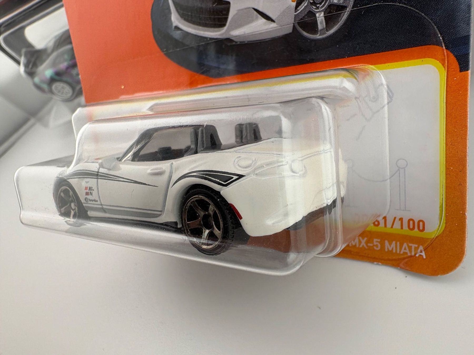 Matchbox Modellini d'auto: Matchbox Mazda MX-5 Miata - 2022 - 61/100 – Nuovo e nell'imballaggio originale da Flawil venduto da HeisseReifen 3