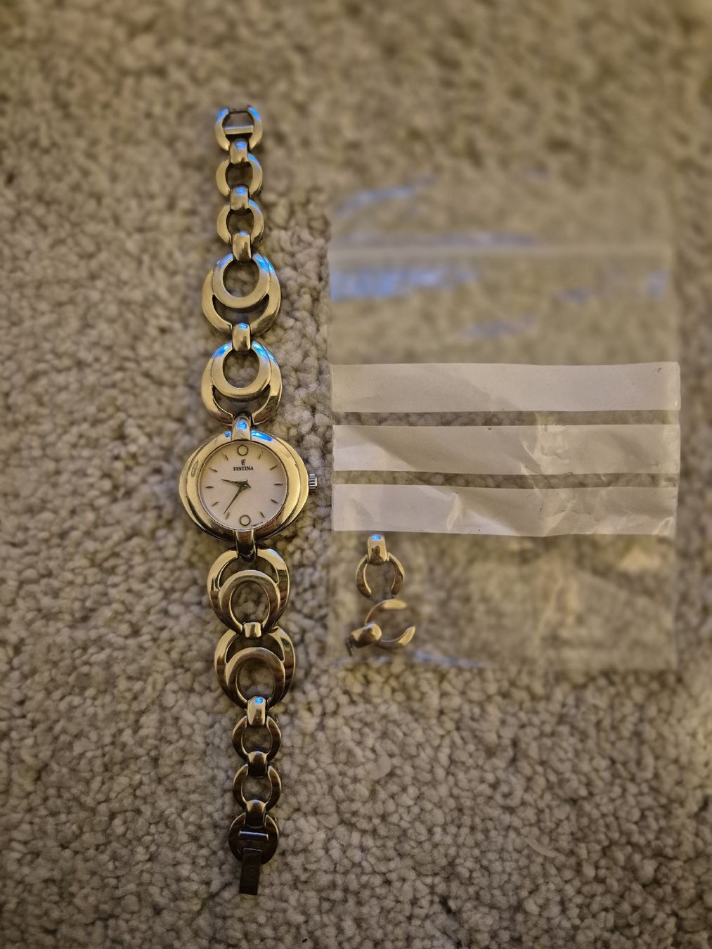 Festina Orologi: Festina Damenuhr – Usato da Urnäsch venduto da Sasali