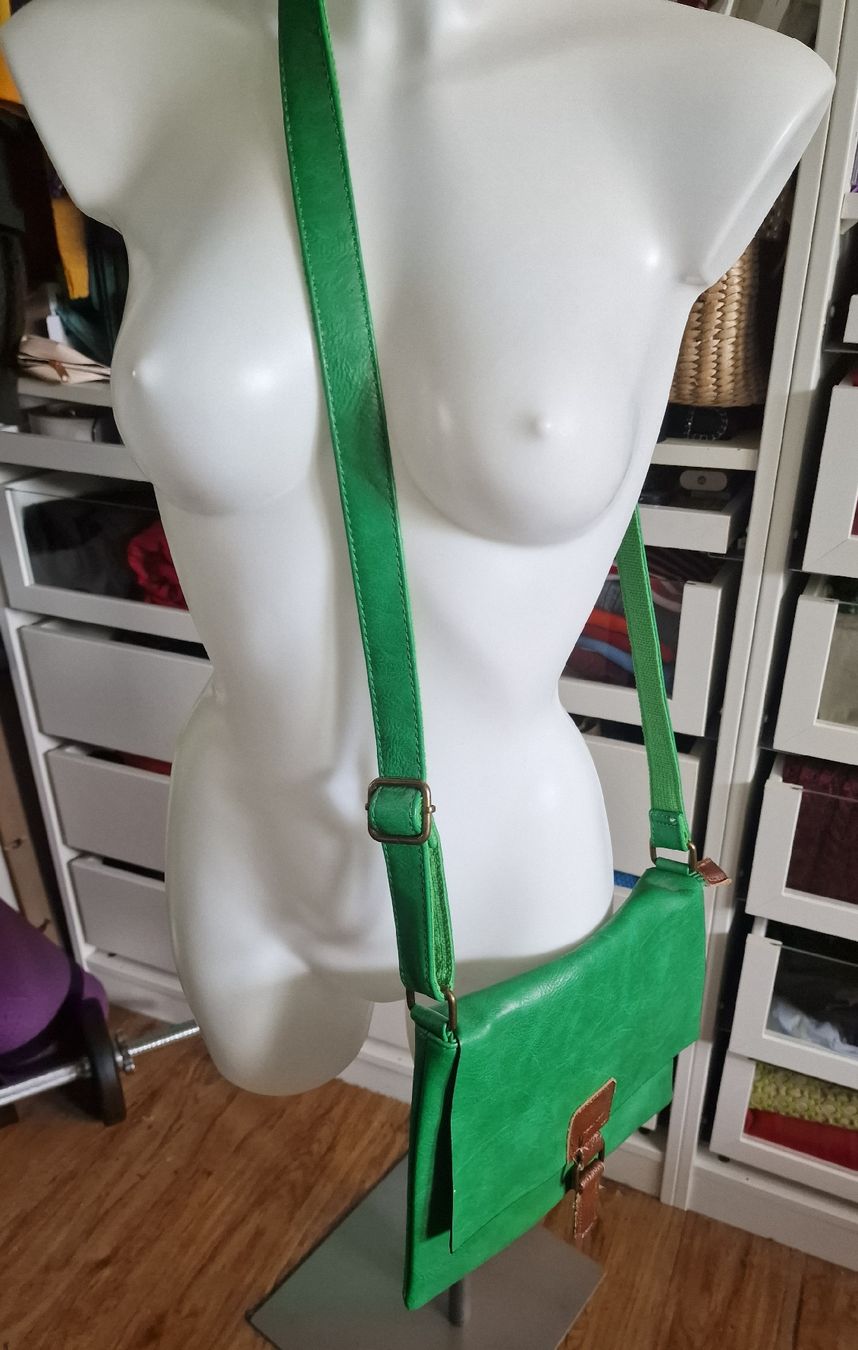 Borse da donna: Tasche   👜💚 – Nuovo (secondo la descrizione) da Wald ZH venduto da Cjp 1