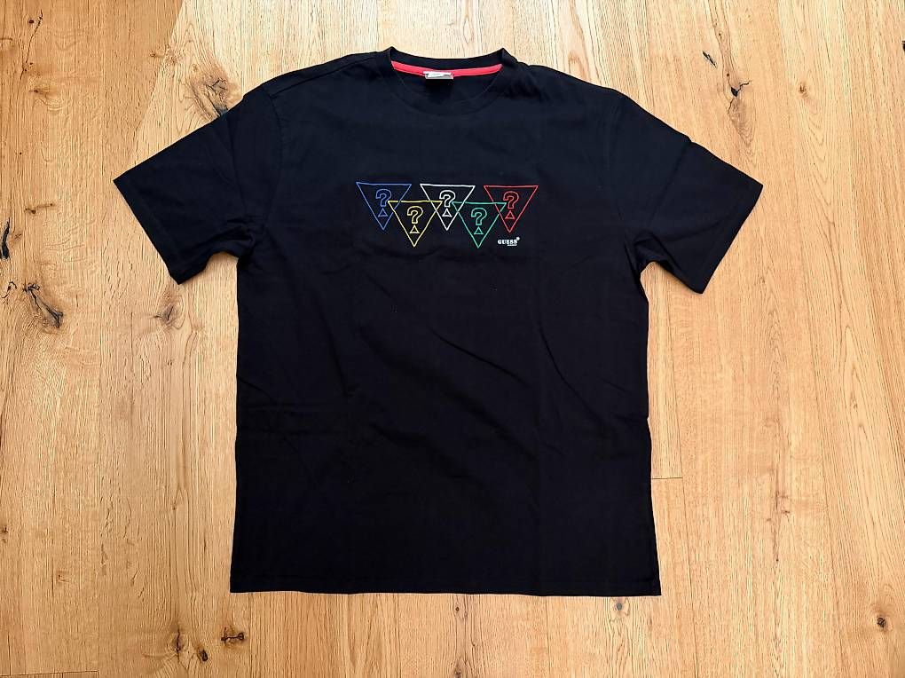 Guess T-shirt: Guess T-Shirt Gr. M – Usato da Olten venduto da Loersen