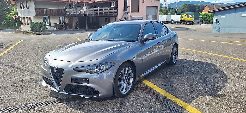 Alfa Romeo Autos: Alfa Romeo Giulia – D'occasion à Brittnau par rog_q9sl 3