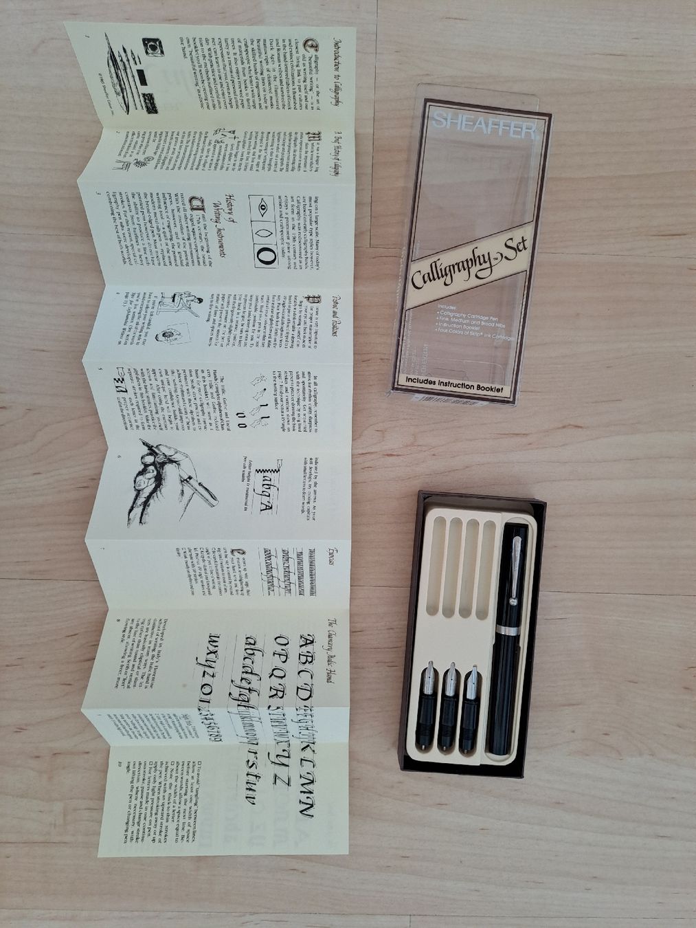 Il mondo degli animali: Set de calligraphie Sheaffer avec plumes et notice – Nuovo (secondo la descrizione) da Denens venduto da Chanchantevend 4