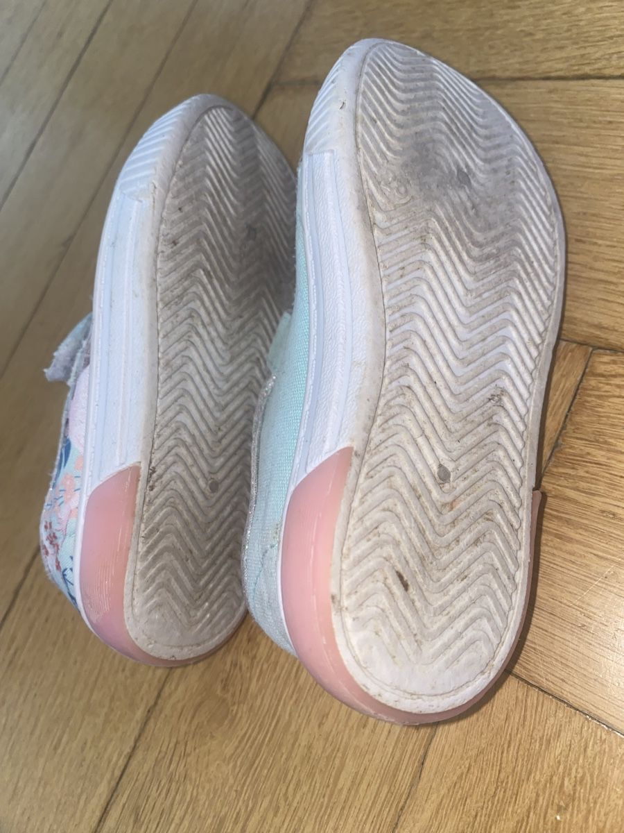 Scarpe per ragazze: Frozen Sneaker Gr. 25 – Usato da Bern venduto da Elisa64 4